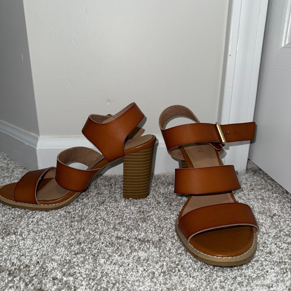 Old Navy Brown Strappy Heels